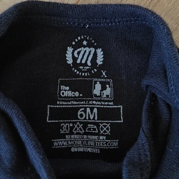 🎉HP🎉 EUC Dunder Mifflin onesie - Picture 3 of 3